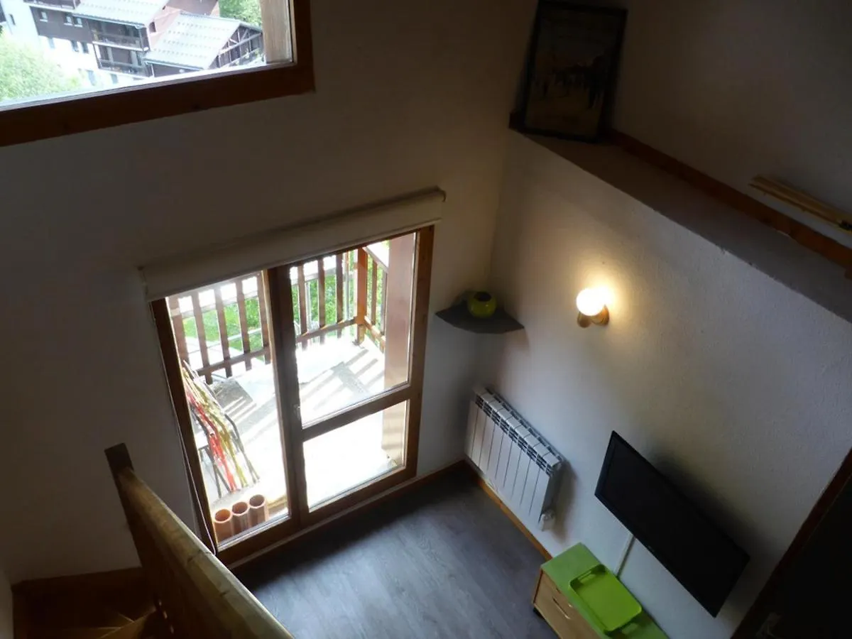 Duplex 4 Pers. A Areches-Beaufort, Piscine, Balcon Sud, Centre Village - Fr-1-342-132 0*,